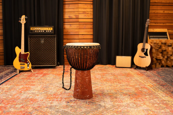 MEINL Percussion Artisan Edition Djembe 36 cm - Deluxe Carving - Imagem 3