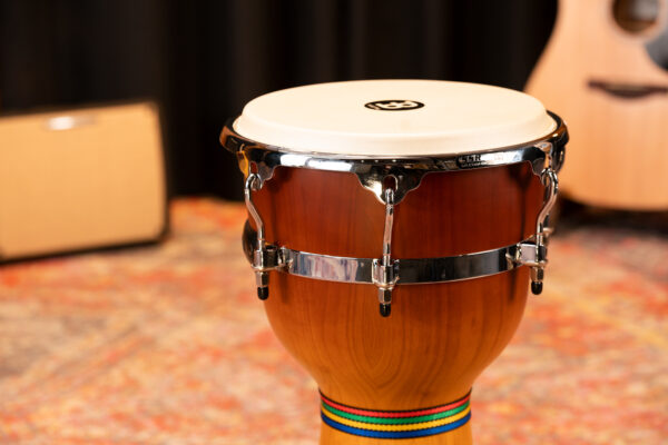 MEINL Percussion Floatune Series Djembe 31 cm - Gold Amber Sunburst Matte - Imagem 4