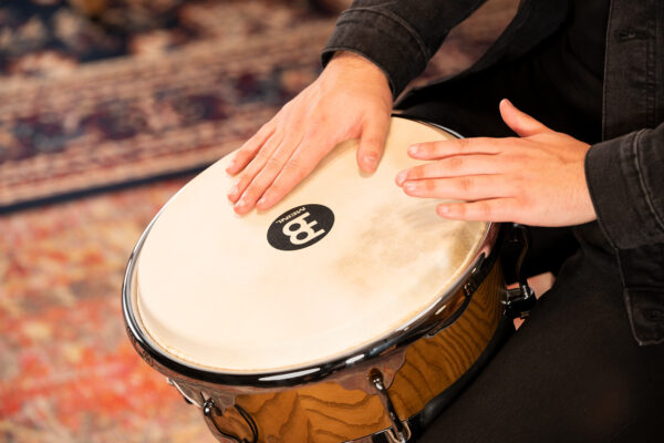 MEINL Percussion Floatune Series Djembe 31 cm - Zebra Finished Ash Matte - Imagem 7